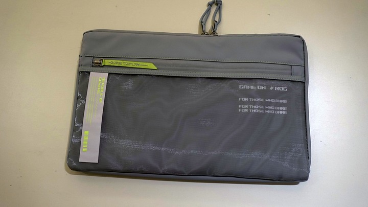 [休賢開箱]可以帶出門的144Hz螢幕!! ROG Strix XG16AHP-W開箱