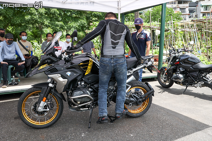 【採訪】BMW Motorrad On Road 安駕訓練 Level 1 平衡才能騎得順暢