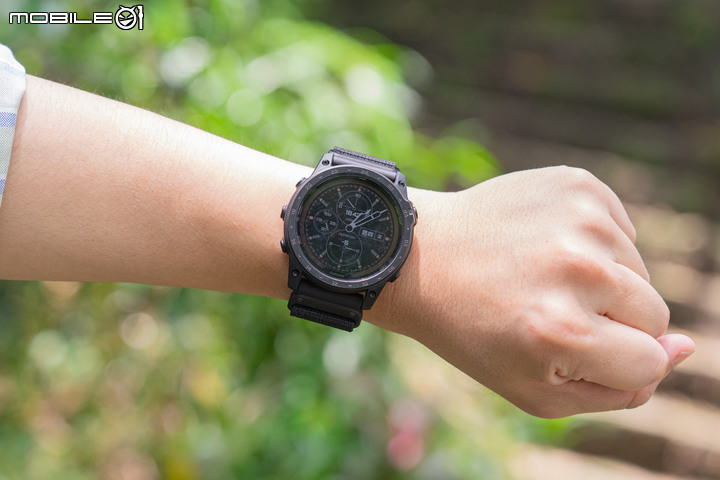 Garmin TACTIX 7 PRO 太陽能軍用戰術錶開箱分享|旗艦戶外、唯我獨尊!