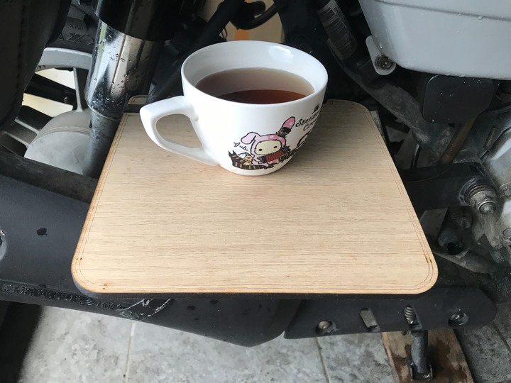 你有機車餐桌?