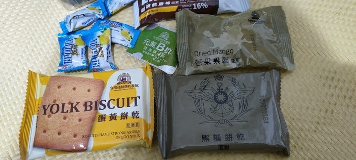 點我看大圖 國軍罐頭你們吃過多少呢?