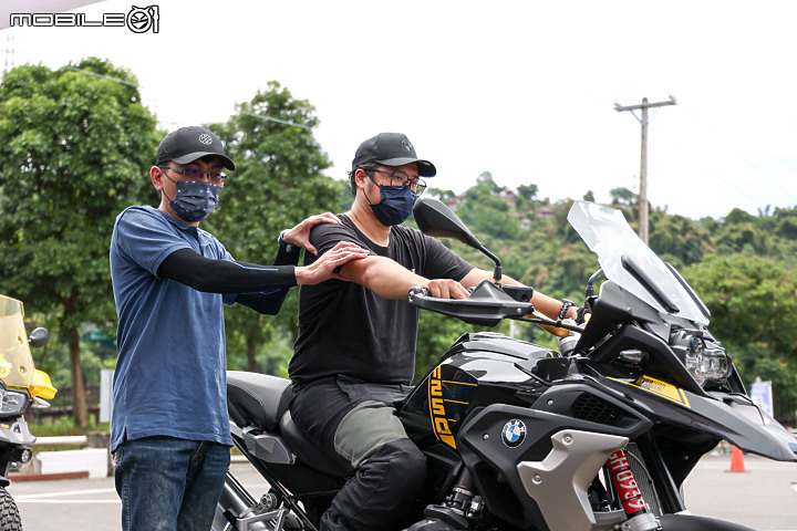 【採訪】BMW Motorrad On Road 安駕訓練 Level 1 平衡才能騎得順暢