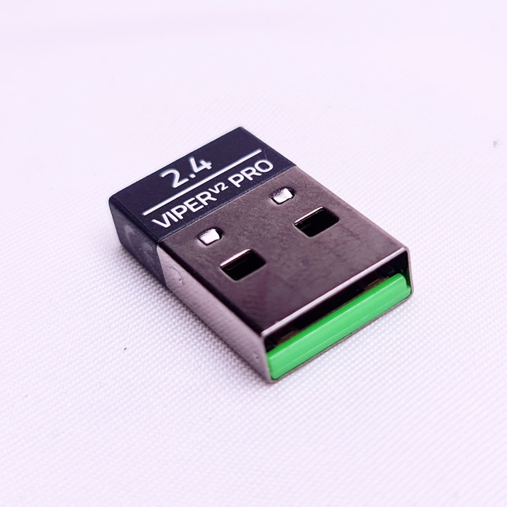 RAZER 雷蛇 VIPER V2 PRO 無線電競滑鼠 - 極輕量 58克、超高 30000 DPI
