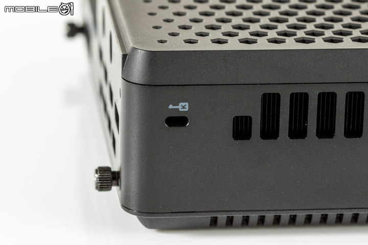 Zotac ZBOX EN173070C 主機開箱實測 以 i7 處理器搭配 RTX3070 顯卡的迷你效能鋼砲