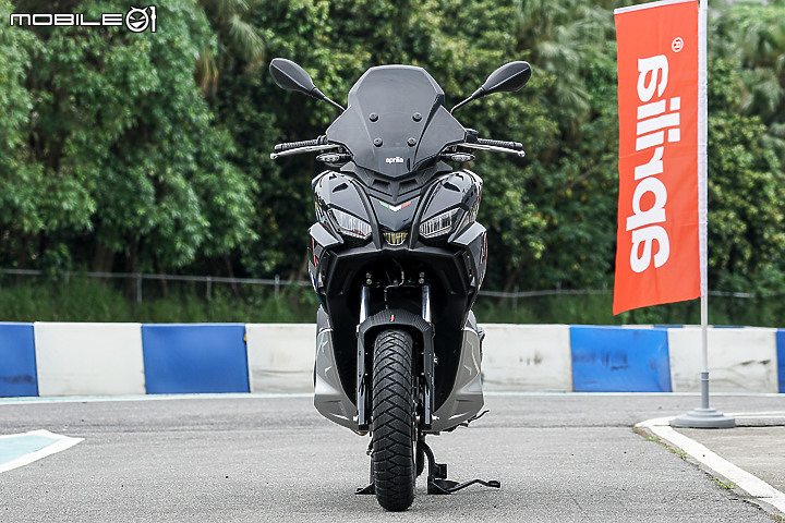 aprilia SR-GT 200 賽道試駕｜意外流暢的跨界歐風速可達