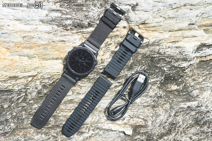 Garmin TACTIX 7 PRO 太陽能軍用戰術錶開箱分享|旗艦戶外、唯我獨尊!