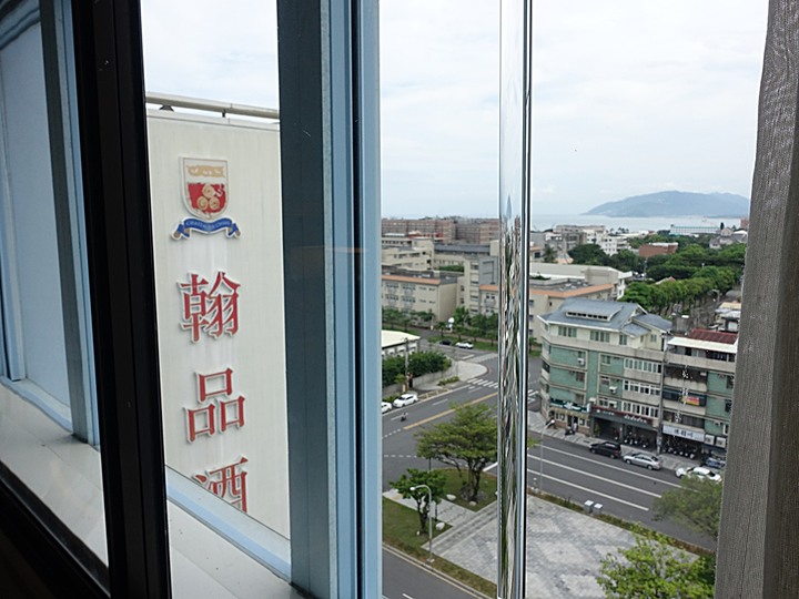 花蓮市 翰品酒店 — 充滿歡樂與童趣的親子飯店，泳池、宵夜、兒童專屬「歡樂森林」遊戲區，一應俱全