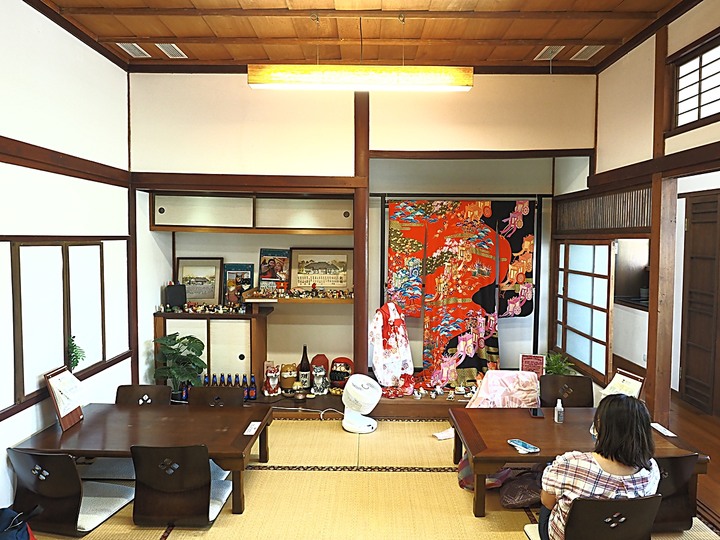 花蓮市 咖逼小売所|斗宅。揀茶舍|縣定古蹟檢察長宿舍 — 由雙柴招待的日治時期高等官舍咖啡館