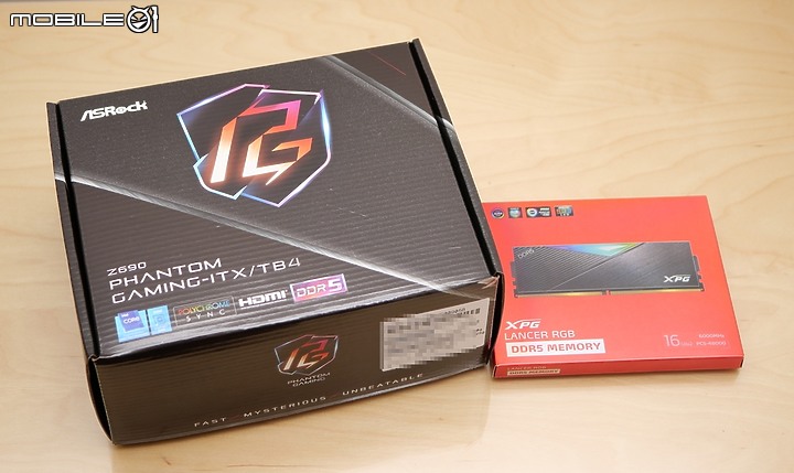 點我看大圖 小體積也有 TB4 華擎 Z690 Phantom Gaming-ITXTB4 開箱