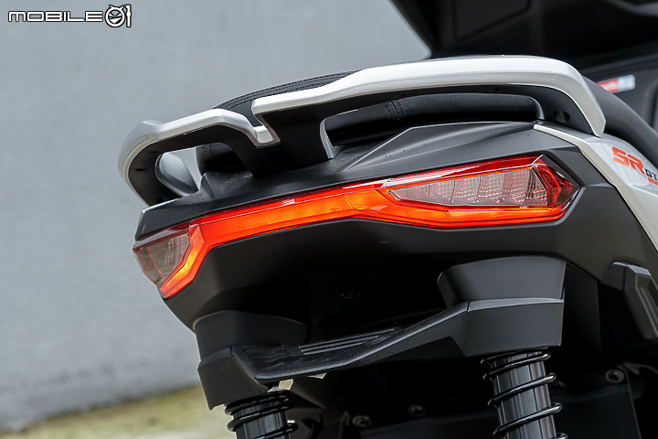 aprilia SR-GT 200 賽道試駕｜意外流暢的跨界歐風速可達
