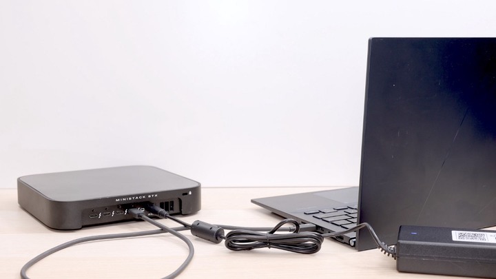點我看大圖 買 TB4 Hub 送硬碟外接盒?最適合 Mac mini 和 Mac Studio 的 OWC miniStack STX Thunderbolt 4 雙槽外接盒!