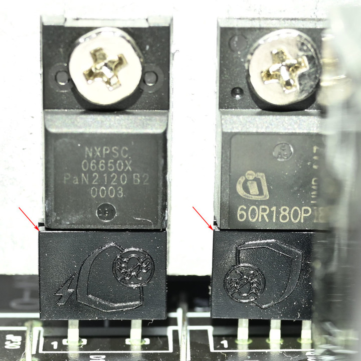 accuwitt Grand Rigid GT 650GD金牌650W電源開箱