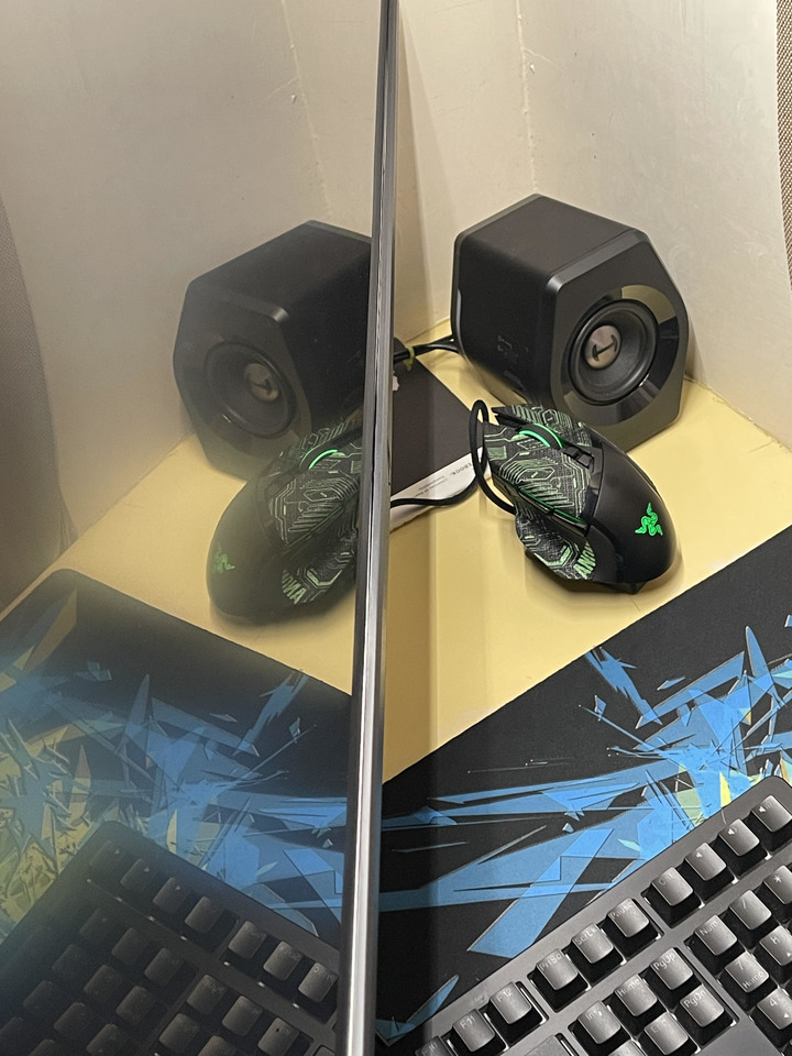 ROG PG32UQ的小問題~~