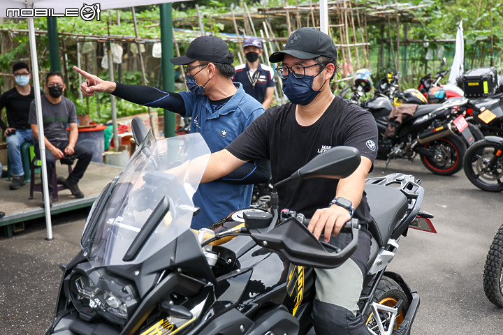【採訪】BMW Motorrad On Road 安駕訓練 Level 1 平衡才能騎得順暢