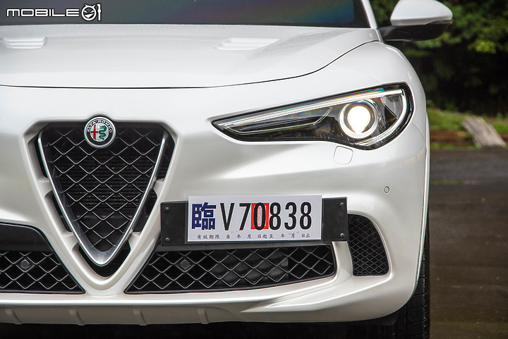 Alfa Romeo Stelvio Quadrifoglio試駕|既純粹又強大的義式性能休旅!