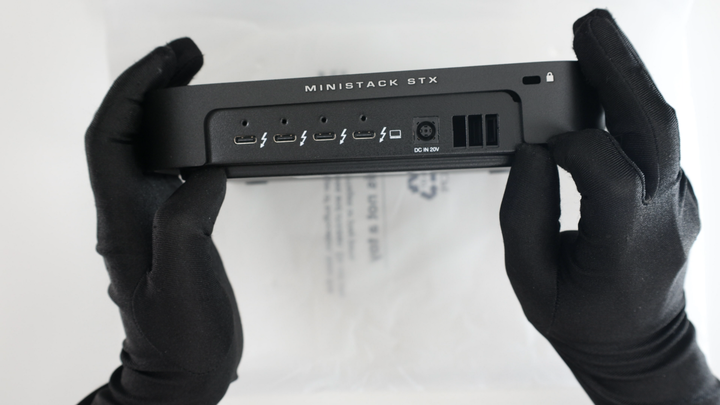 點我看大圖 買 TB4 Hub 送硬碟外接盒?最適合 Mac mini 和 Mac Studio 的 OWC miniStack STX Thunderbolt 4 雙槽外接盒!