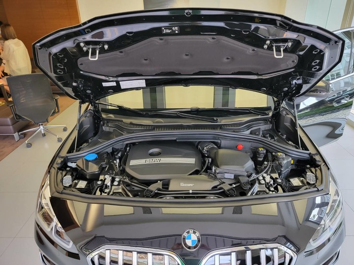 BMW 2AT Luxury 簡易開箱