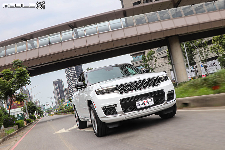 Jeep Grand Cherokee L 試駕｜外剛內柔的美系彪形大漢！