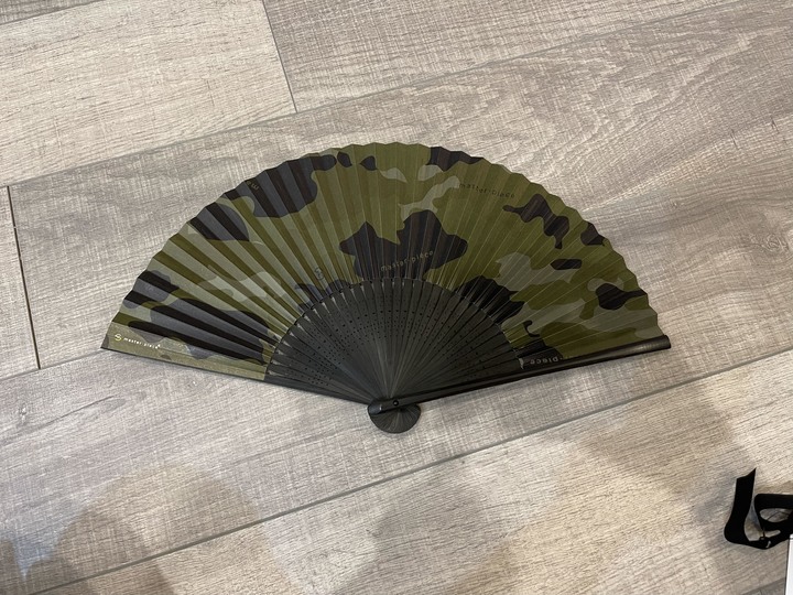 「波特先生開箱」Y-3 運動衫、master-piece 扇子、天美登山手錶