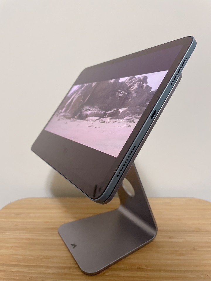 iPad 巧控殼與桌上型磁吸支架分享