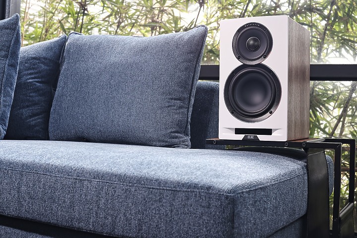 ELAC Uni-Fi Reference UBR62 書架喇叭，小冠頭的不專業開箱！