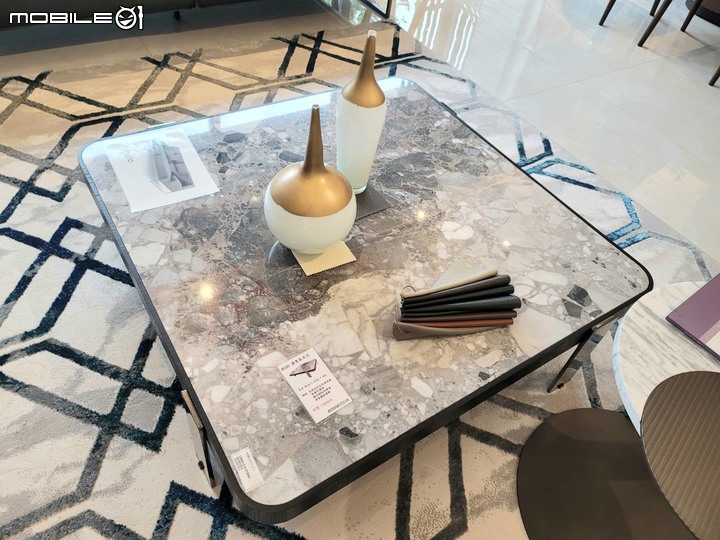 【家具心得】這邊的茶几跟家具都超美的! 台中A+A家具旗艦店