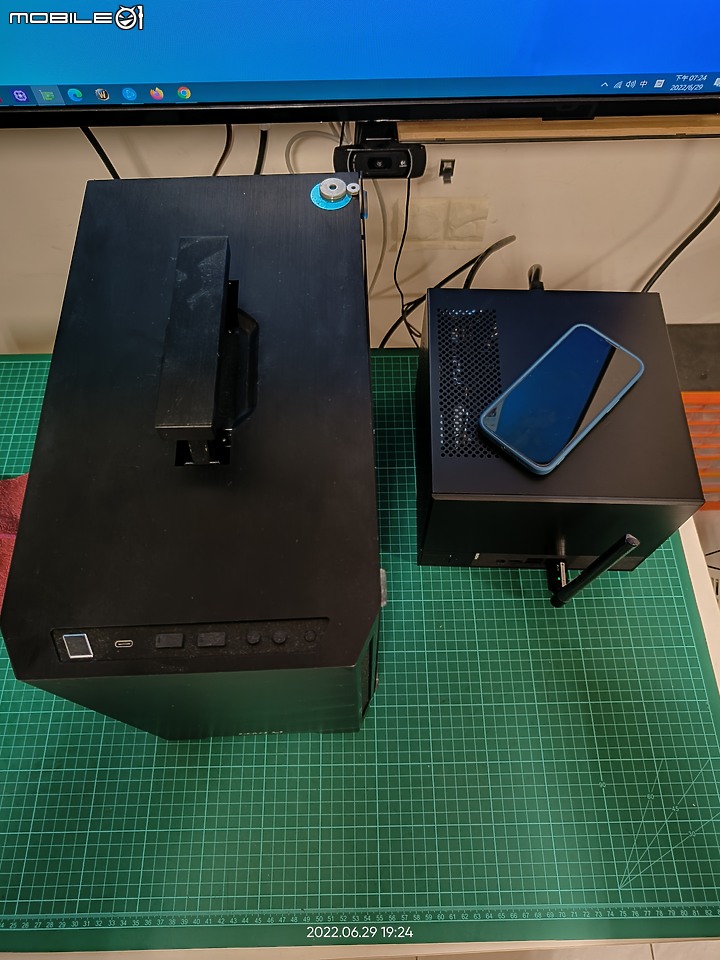 點我看大圖 華擎 DeskMeet B660 小主機 開箱 圖多
