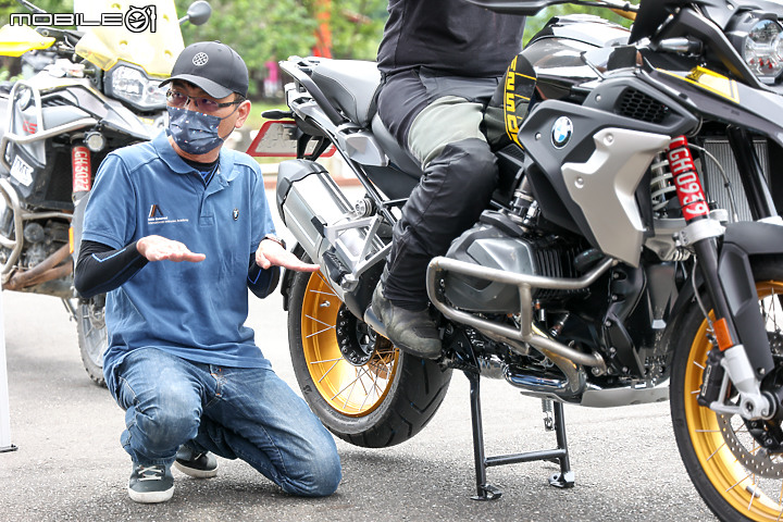 【採訪】BMW Motorrad On Road 安駕訓練 Level 1 平衡才能騎得順暢