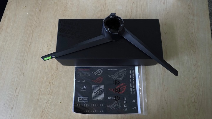 【開箱】學弟的新2K144Hz螢幕終於來了｜ROG Strix XG27AQ