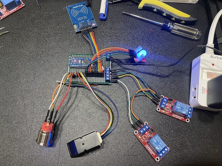 [DIY] 亂搞一通居家門禁系統-RFID感應與指紋解鎖