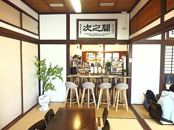 花蓮市 咖逼小売所|斗宅。揀茶舍|縣定古蹟檢察長宿舍 — 由雙柴招待的日治時期高等官舍咖啡館