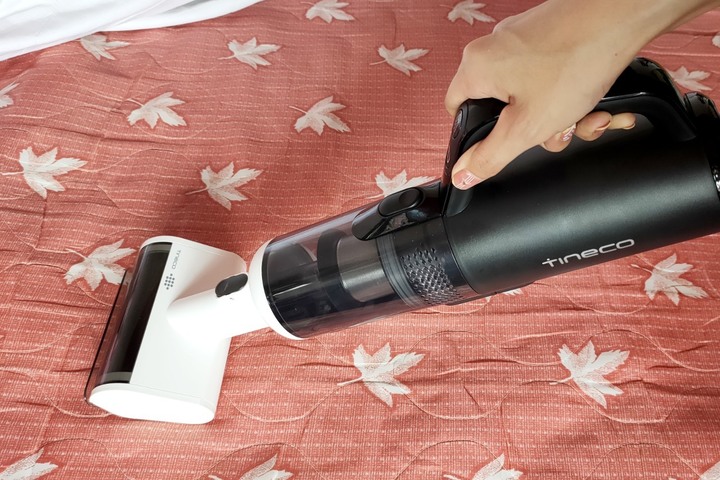 TINECO FLOOR S5 COMBO使用心得 毛小孩掉毛也好用~