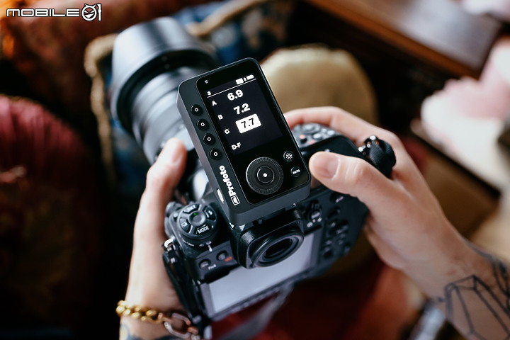 【新訊】Profoto Connect Pro 全新無線觸發器登場,加入大螢幕與控制轉盤!