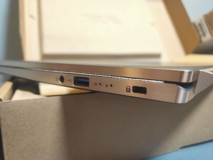 acer 12代 swift5購買心得分享(SF514-56T-71J2)