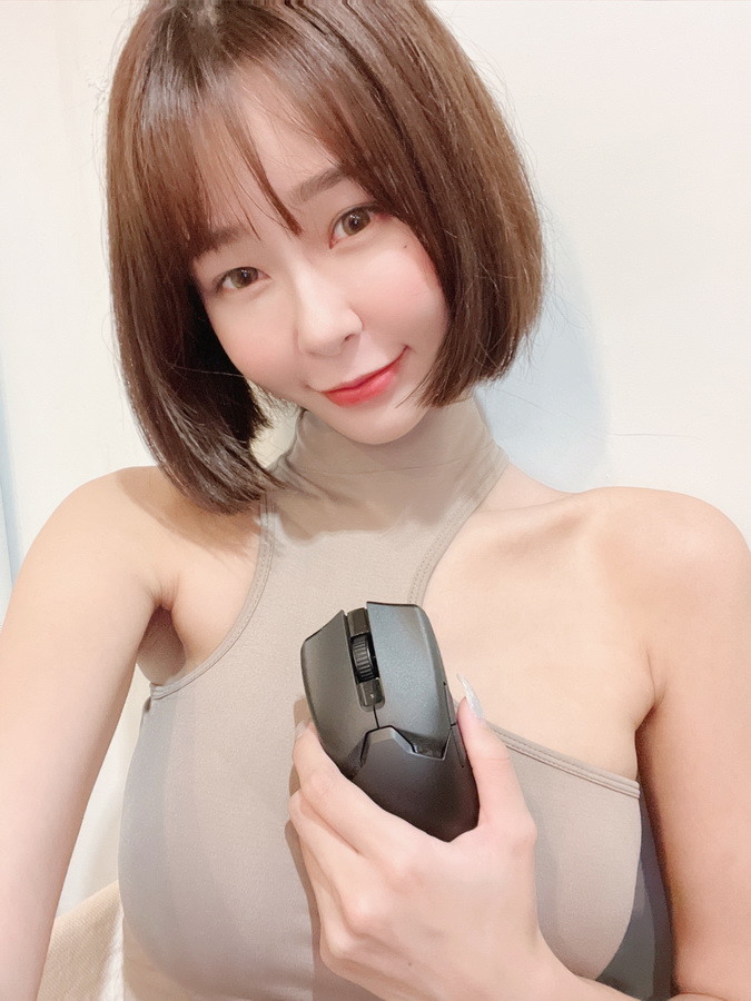 RAZER 雷蛇 VIPER V2 PRO 無線電競滑鼠 - 極輕量 58克、超高 30000 DPI
