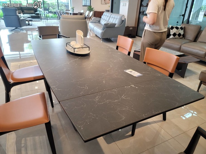 【家具心得】這邊的茶几跟家具都超美的! 台中A+A家具旗艦店