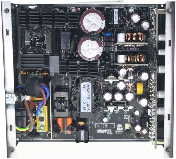 AORUS AP750GM 750W金牌全模組化電源開箱