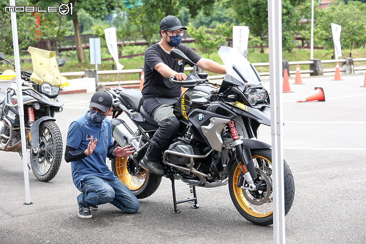 【採訪】BMW Motorrad On Road 安駕訓練 Level 1 平衡才能騎得順暢