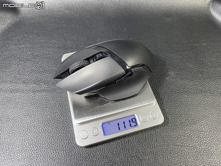 Razer Viper v2 Pro 開箱 - 輕量化的極致