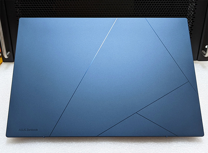 熱騰騰剛收到～UX3402ZA 12代ZenBook