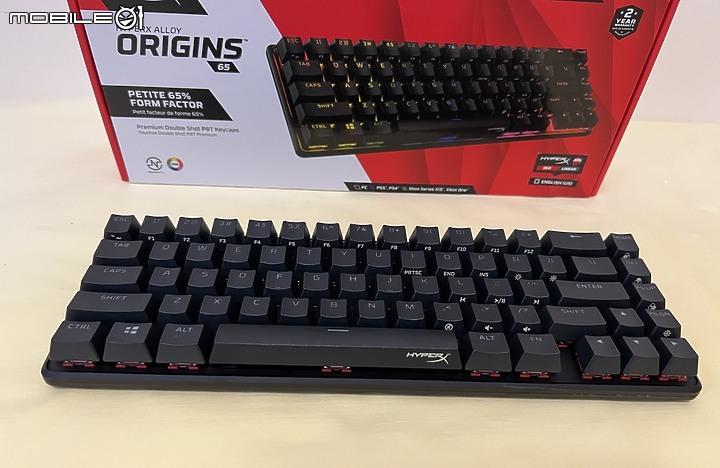 點我看大圖 小體積帶著走 HyperX Alloy Origins 65 紅軸開箱