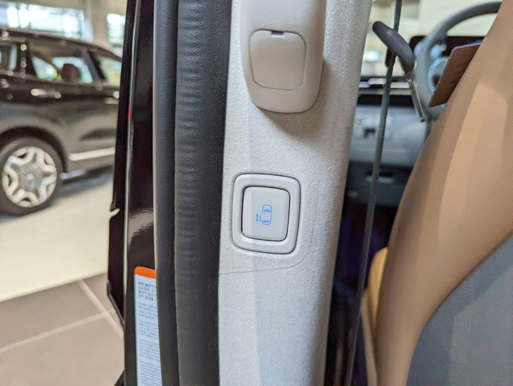 頂規版Staria CEO賞車心得分享