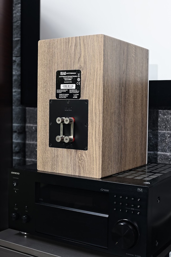 ELAC Uni-Fi Reference UBR62 書架喇叭，小冠頭的不專業開箱！