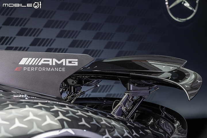【海外新訊】Mercedes-AMG ONE 正式亮相,最大綜效輸出 1063hp 的公路 F1 賽車!