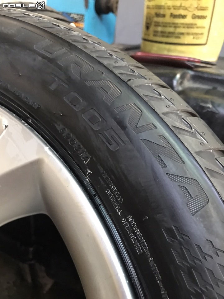 FORD Kuga穿新鞋，Bridgestone 輪胎更換心得