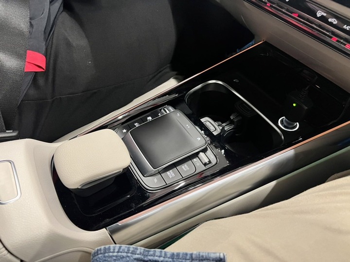 同一天試駕Benz GLA180 & Audi Q3 35tfsi sportback