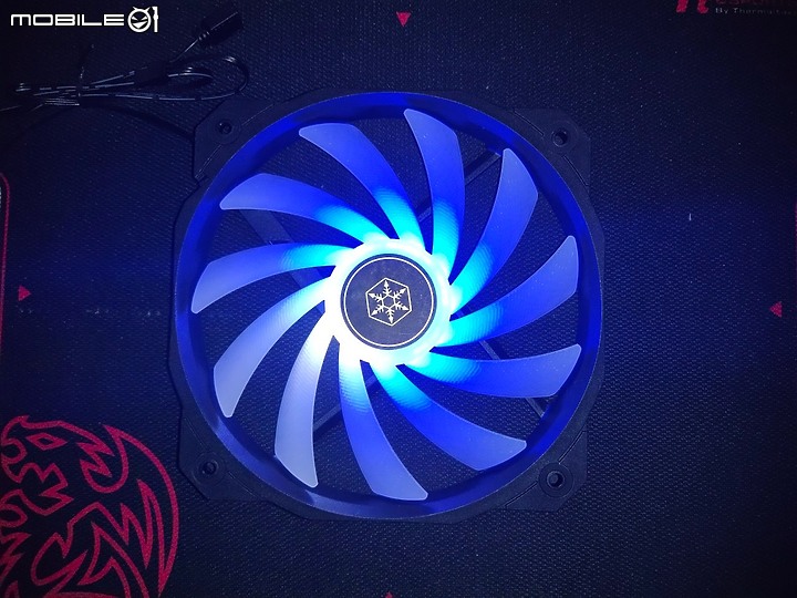 雞蛋糕爸爸的血淚敗家開箱SilverStone 銀欣Shark Force 160 ARGB 散熱風扇