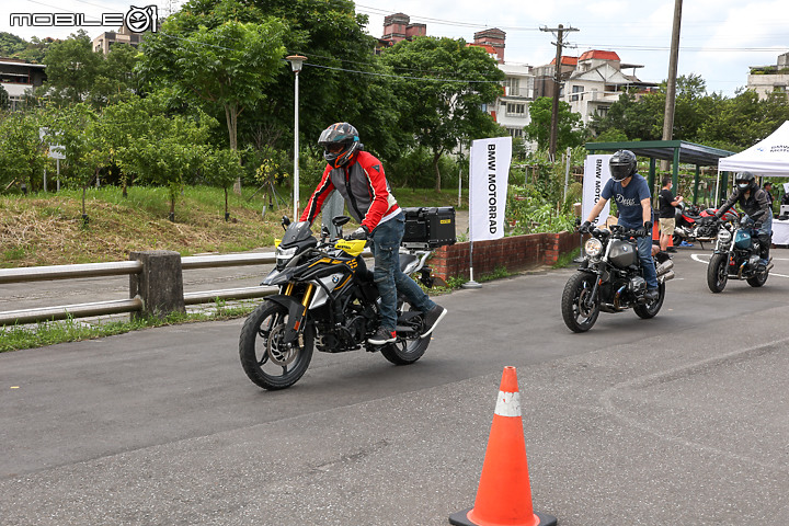 【採訪】BMW Motorrad On Road 安駕訓練 Level 1 平衡才能騎得順暢