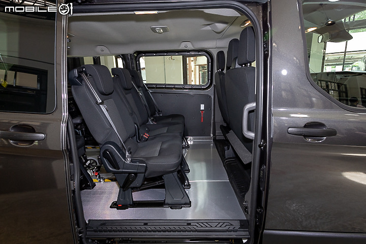 【採訪】Ford 22 年式旅行家 Tourneo Custom「九人座 Kombi」搶先亮相，129.9 萬元切入入門商旅級距！