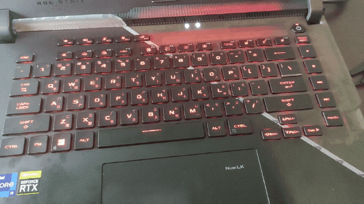 更小更快，ASUS ROG Strix SCAR 15 G533ZW 電競筆電開箱測試